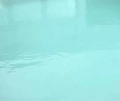 Couleur beige pour piscine à coque