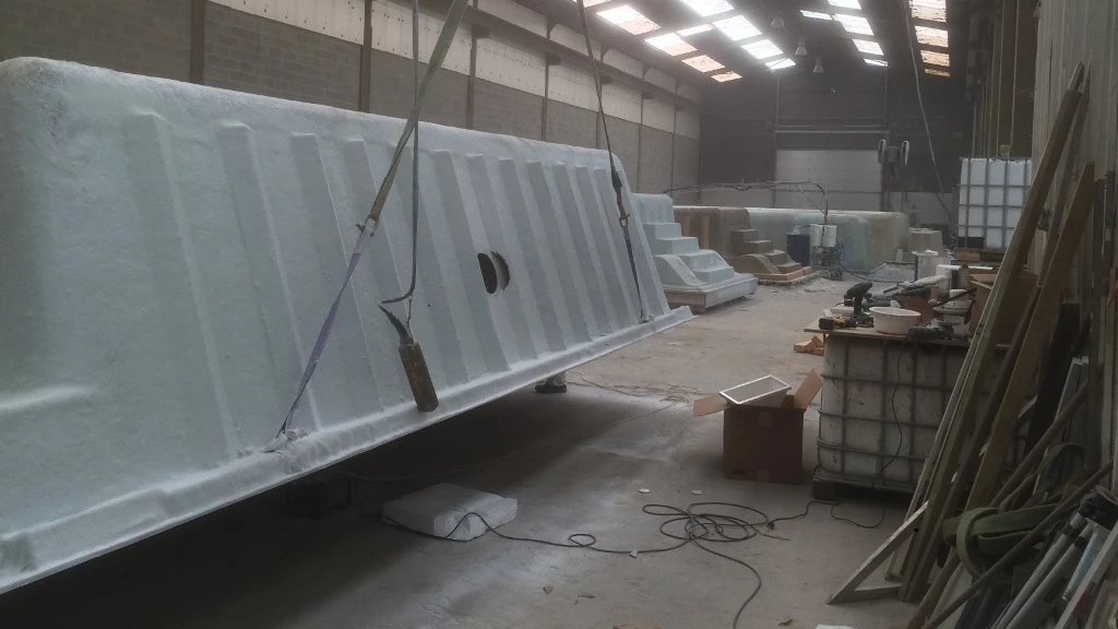 Fabrication de coque de piscine